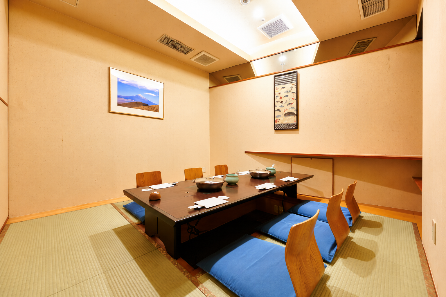 Shabuzen Restaurant Atmosphere