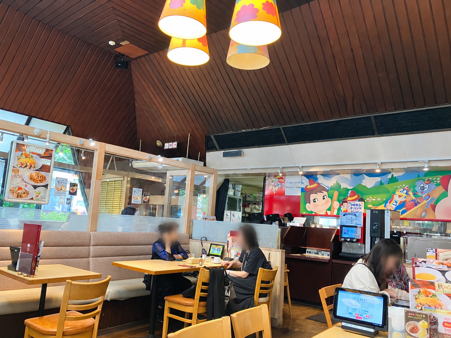 不二家レストラン 西永福店 店内