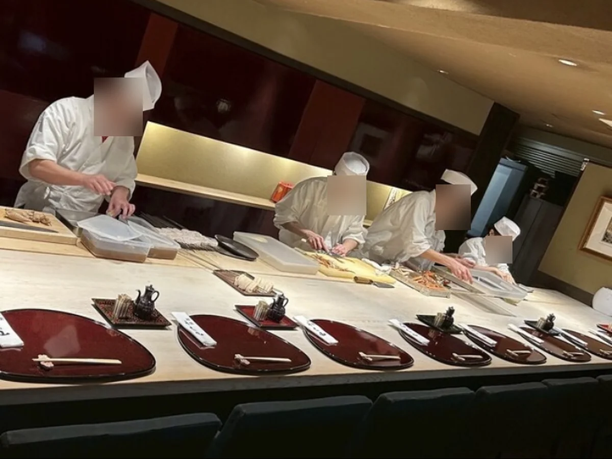 Counter seating facing the chefs and kitchen at Ginza Uchiyama
